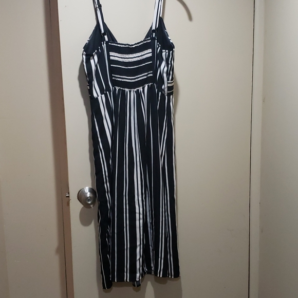 Black and white stripe sundress - Picture 2 of 4
